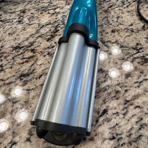 BedHead Turquoise and Chrome Wave Artist